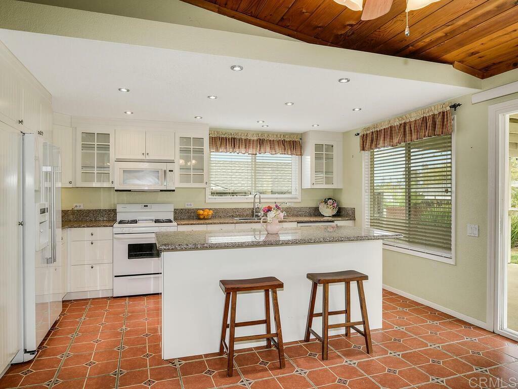 Property Photo: 950 E Elder Street CA 92028