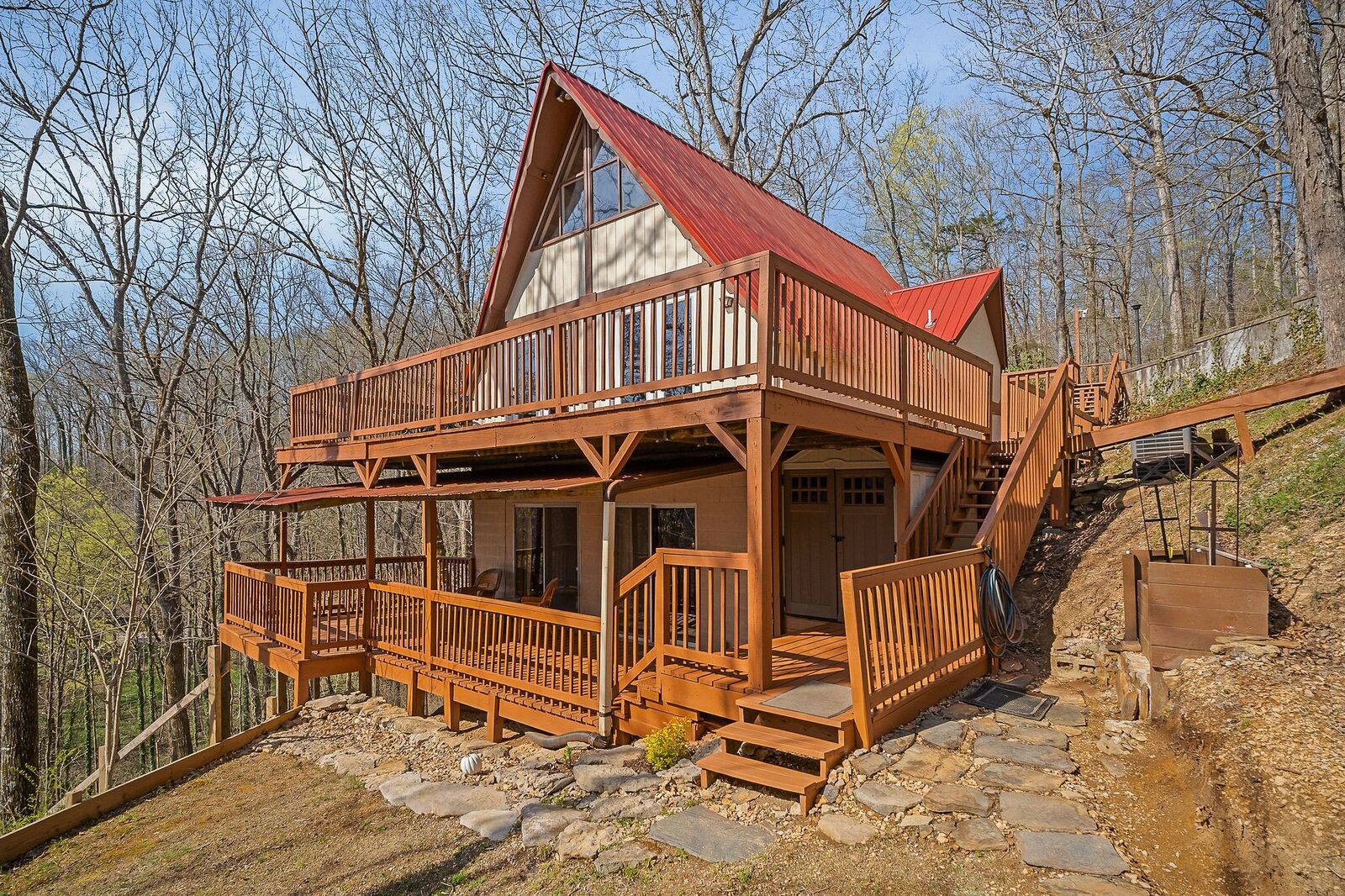 Property Photo:  1061 Cherokee Dr  TN 37166 