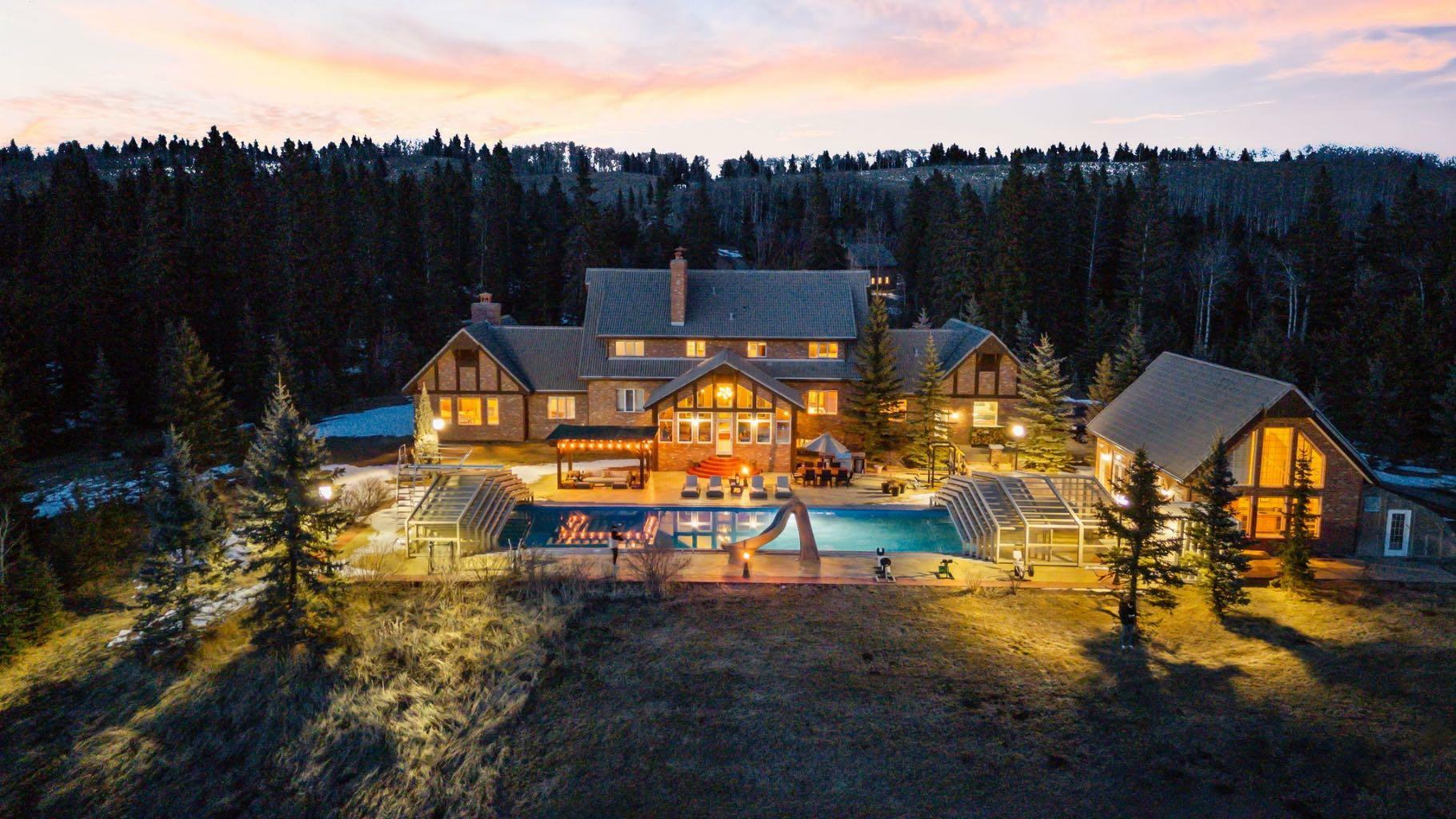 Property Photo: 290142 Parkins Road W 100 AB T0L 1K0