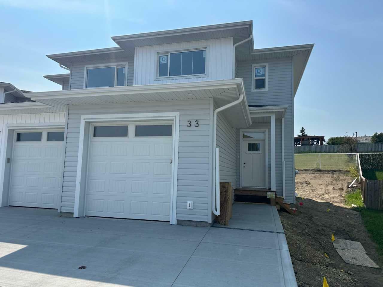 33 Pinnacle Close  Blackfalds AB T4M 0M3 photo