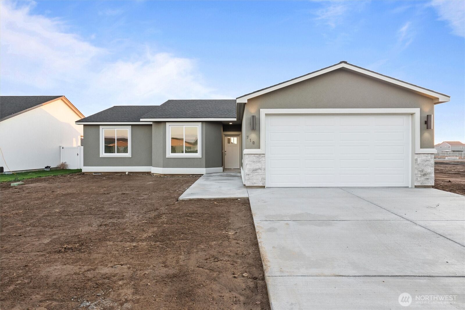 Property Photo:  710  O Street NE  WA 98848 