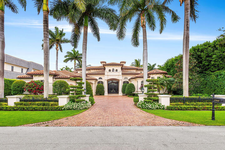 Property Photo: 1560 Sabal Palm Drive FL 33432
