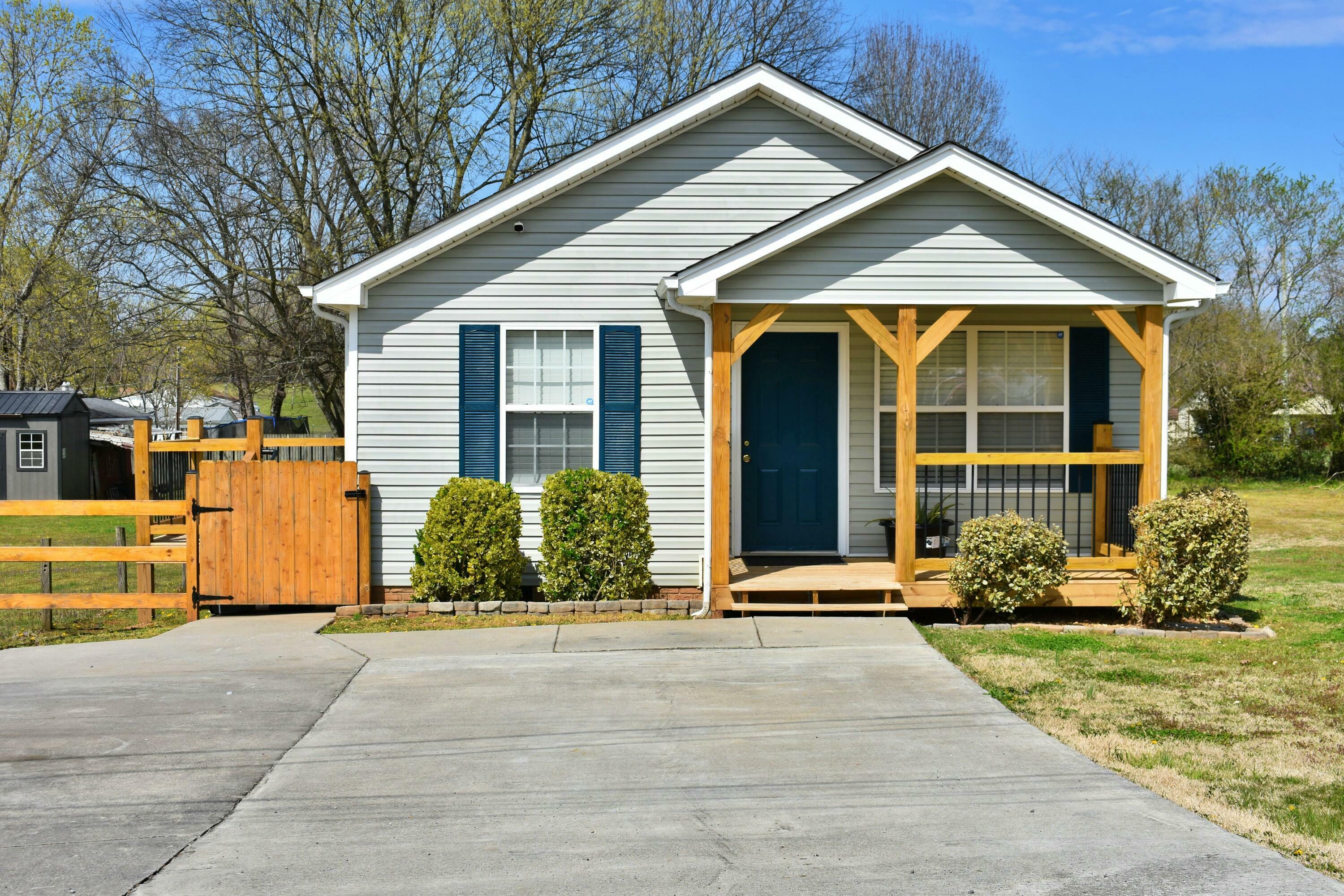 19 McKinney Street  Englewood TN 37329 photo