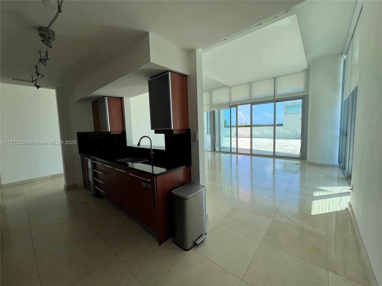 Property Photo:  1331 Brickell Bay Dr 711  FL 33131 
