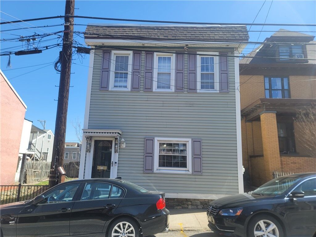 Property Photo:  121 S 12th St  PA 15203 