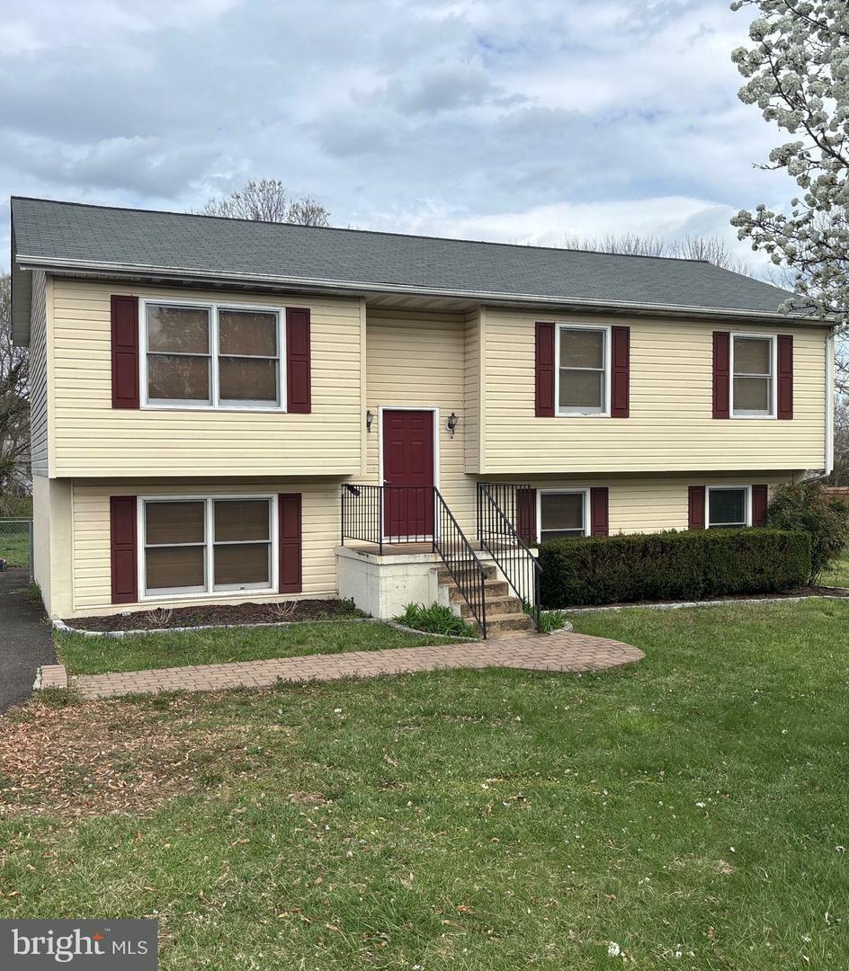 Property Photo: 10915 Rugby Drive VA 22712