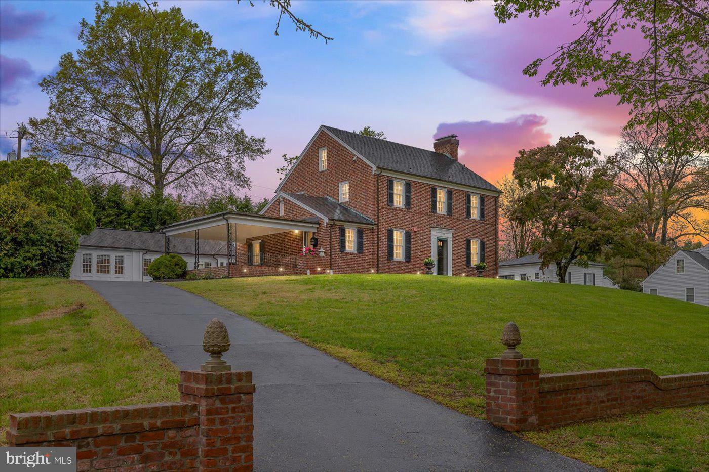 Property Photo: 1702 Franklin Street VA 22401
