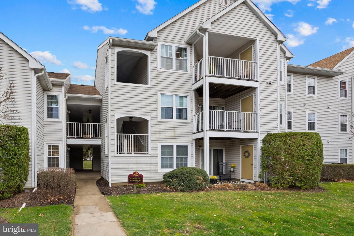 Property Photo:  614 Walden Circle  NJ 08691 