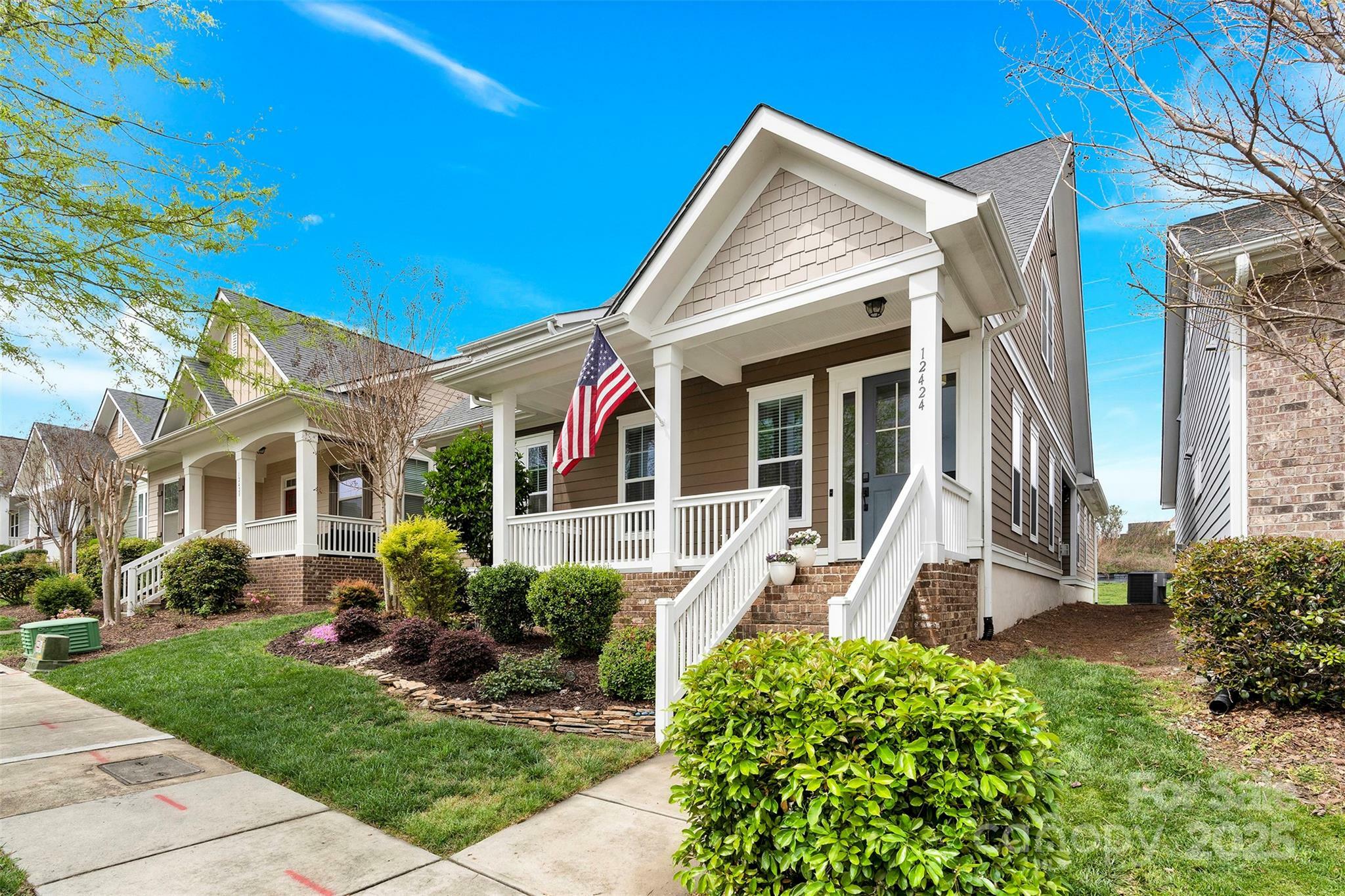 Property Photo: 12424 Bradford Park Drive NC 28036
