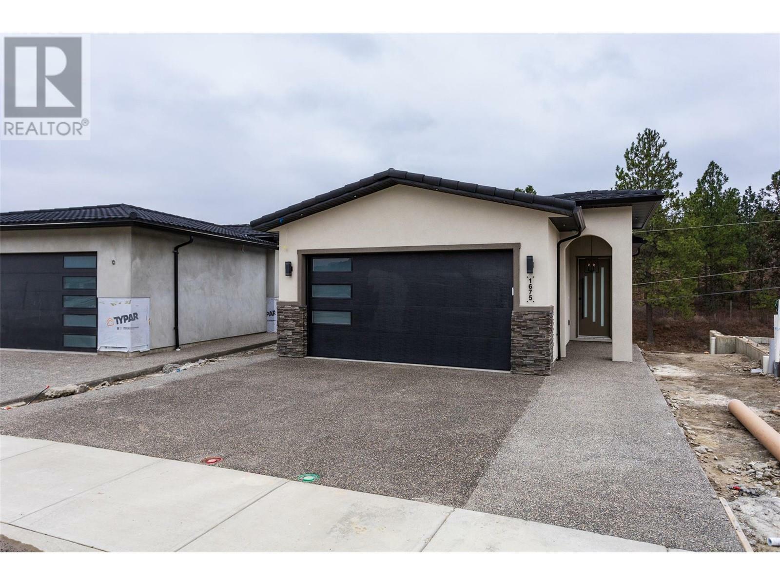 Property Photo: 1675 Harbour View Crescent BC V1Z 4E1