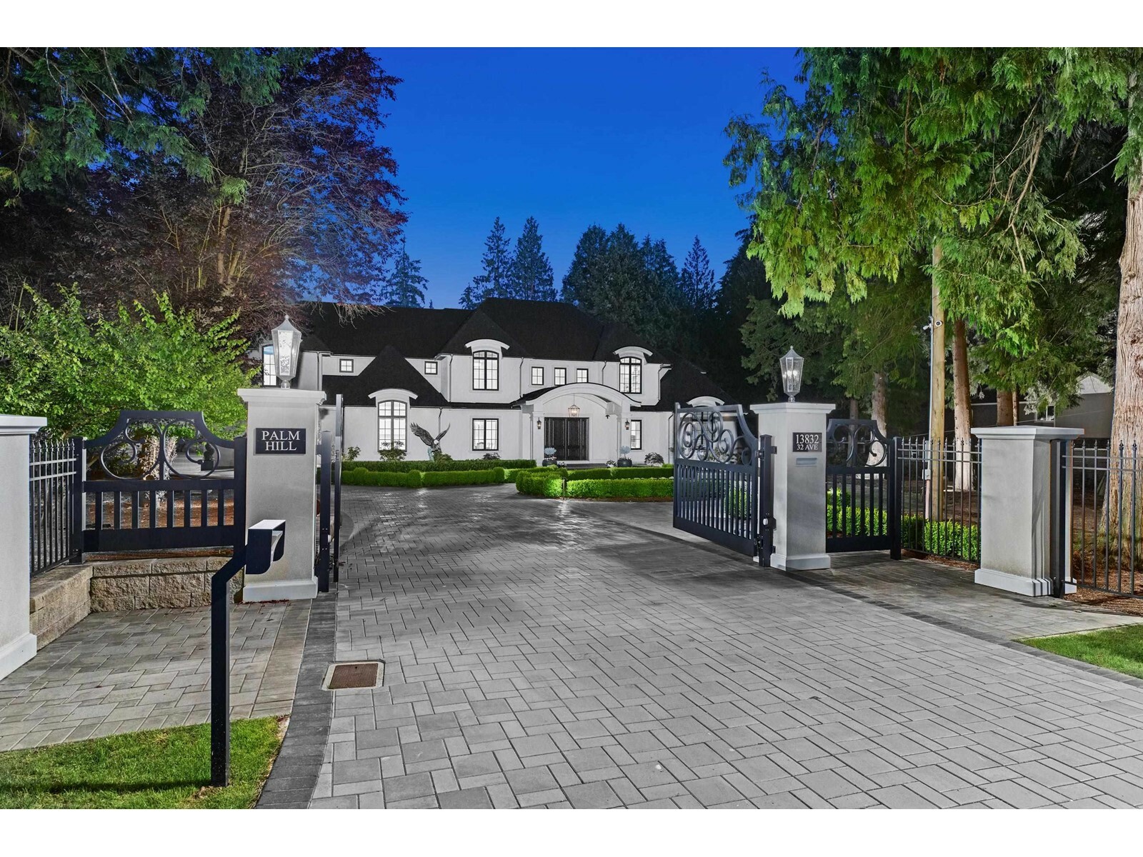 Property Photo: 13832 32 BC V4P 2B8