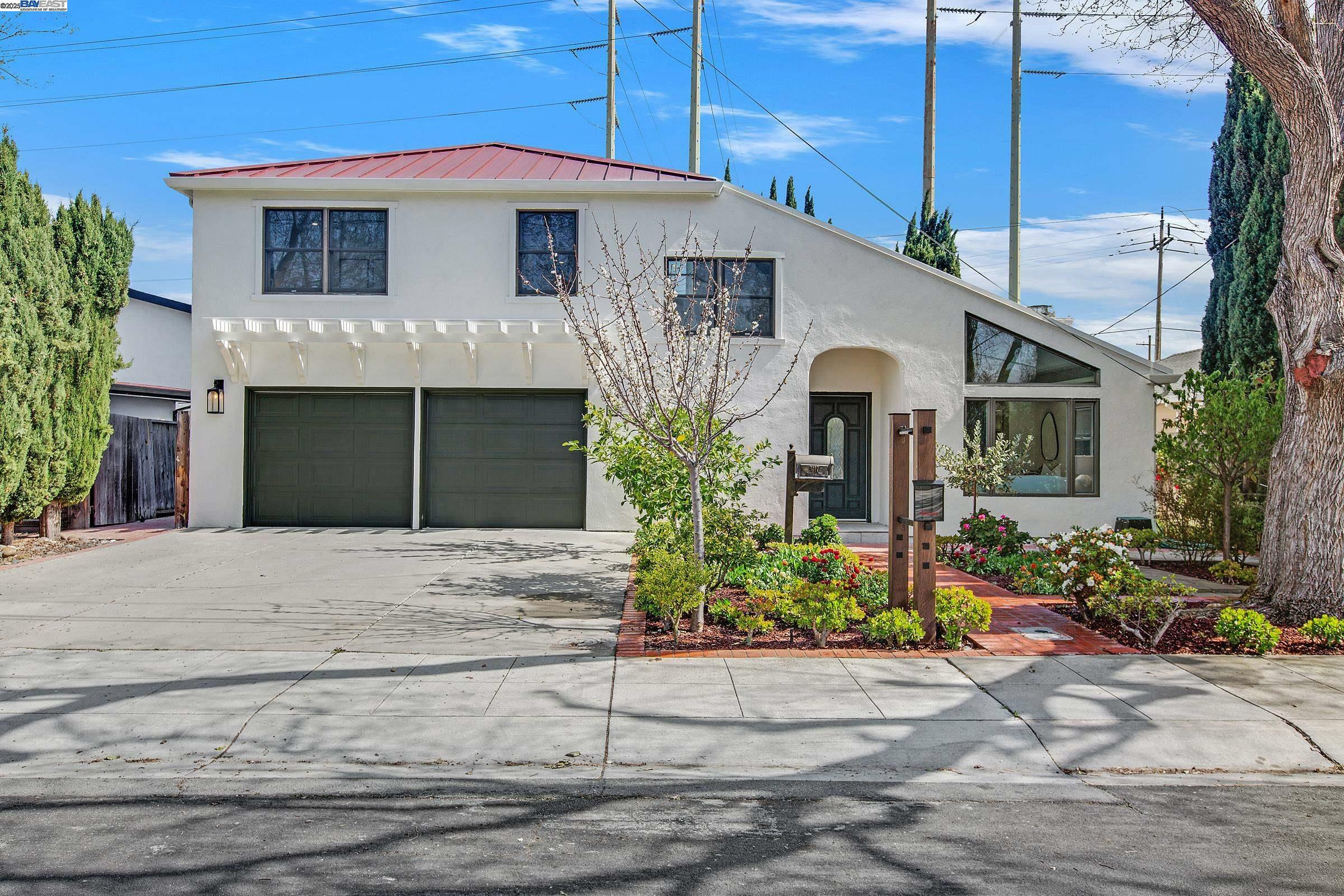 3117 Maddux Dr  Palo Alto CA 94303 photo