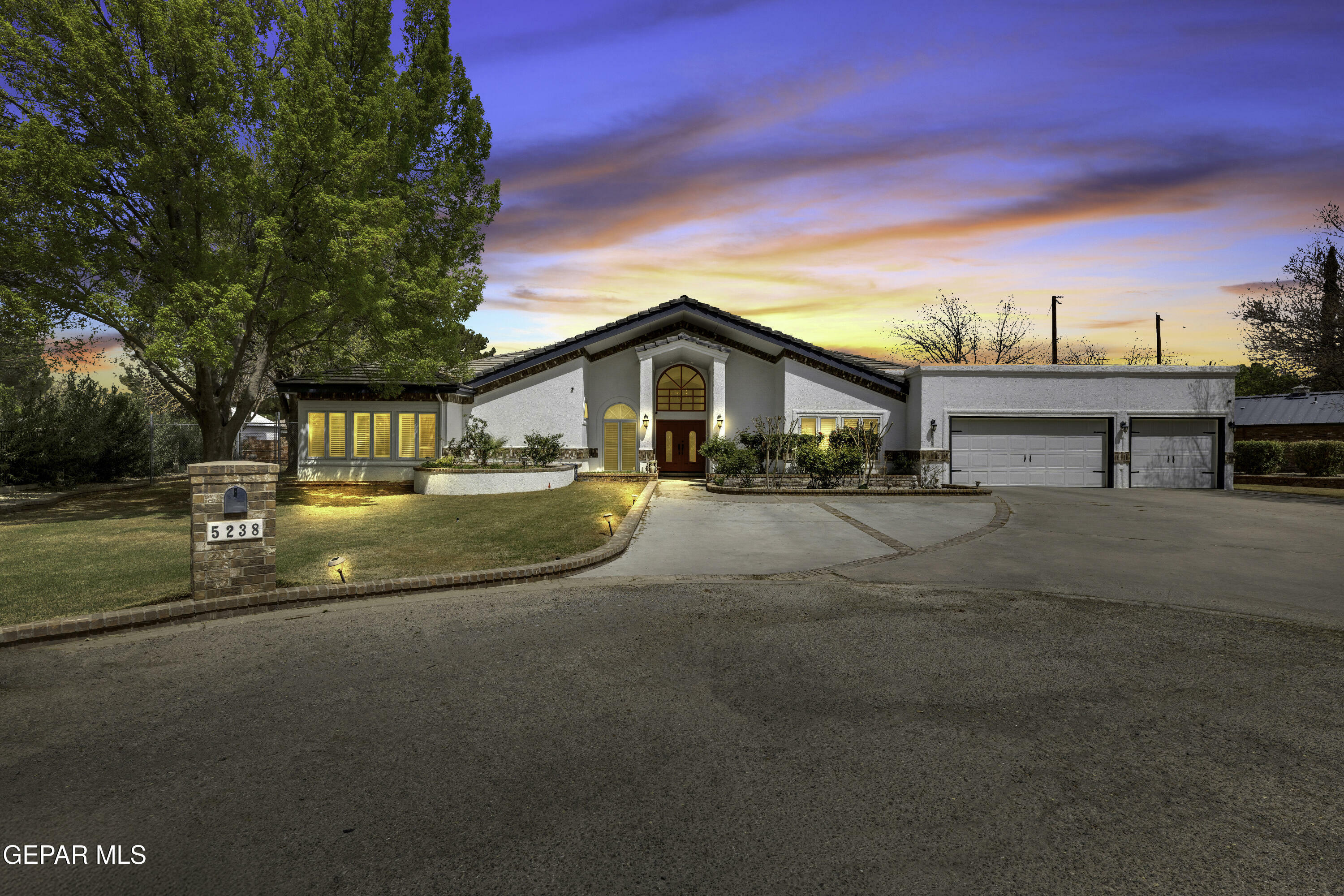 Property Photo: 5238 White Oak Drive TX 79932