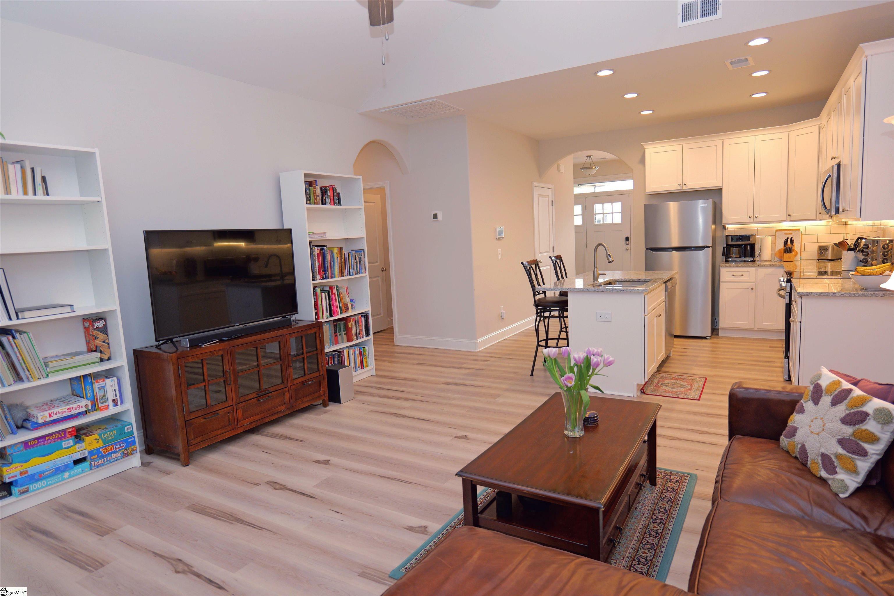 Property Photo: 2054 Lachaise Lane SC 29369