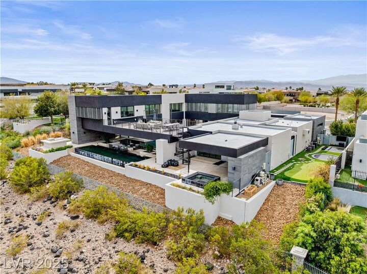 Property Photo: 2787 La Bella Court NV 89052