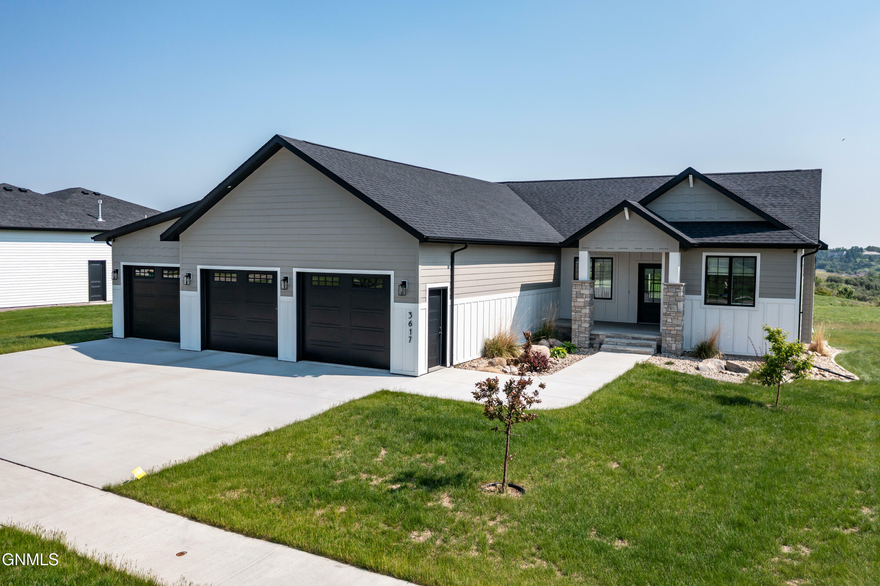 Property Photo: 3617 Cogburn Road ND 58503