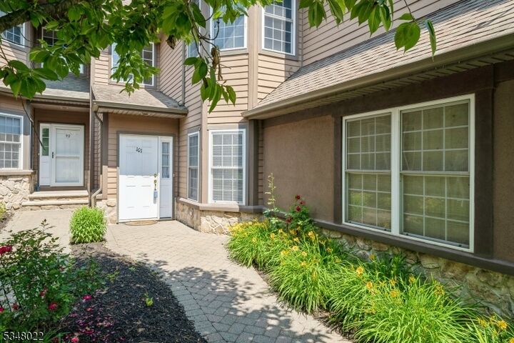 Property Photo: 101 Bracken Hill Rd NJ 07419