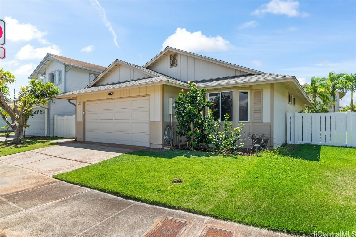 Property Photo: 91-548 Koihala Place HI 96706