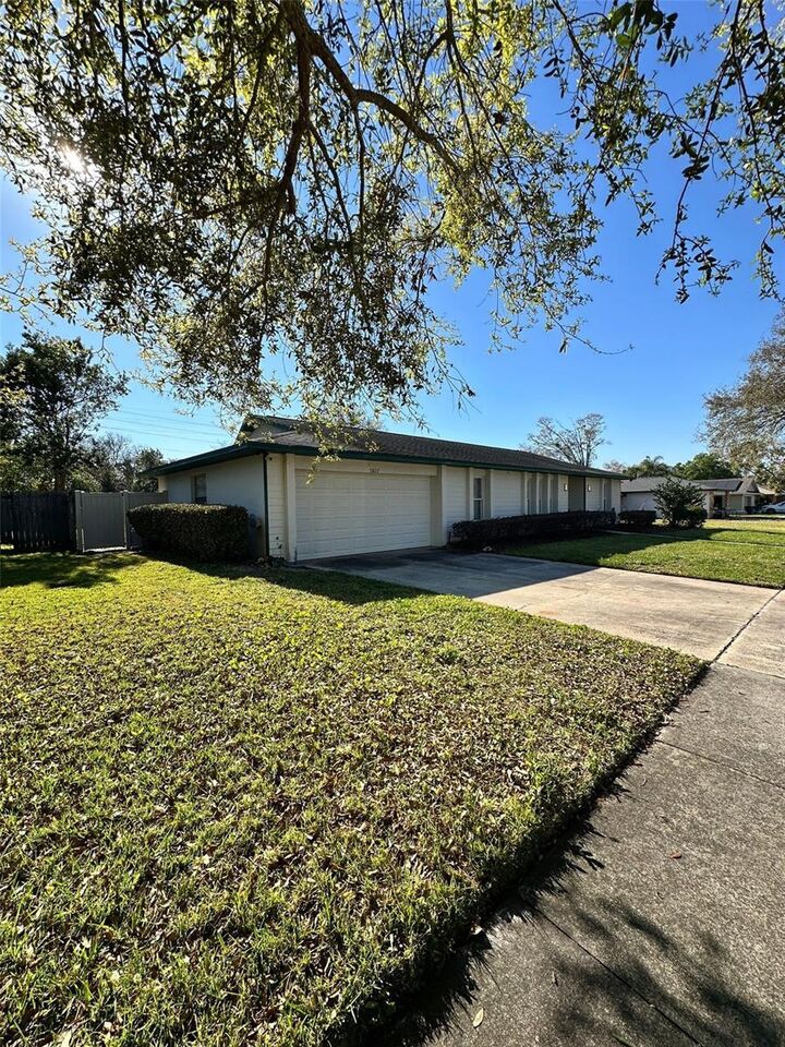 5822 Marlberry Drive  Orlando FL 32819 photo
