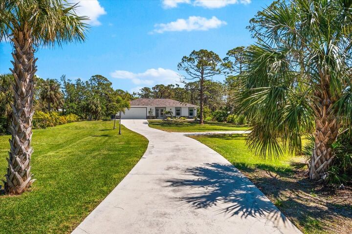 1785 Bayshore Drive  Englewood FL 34223 photo