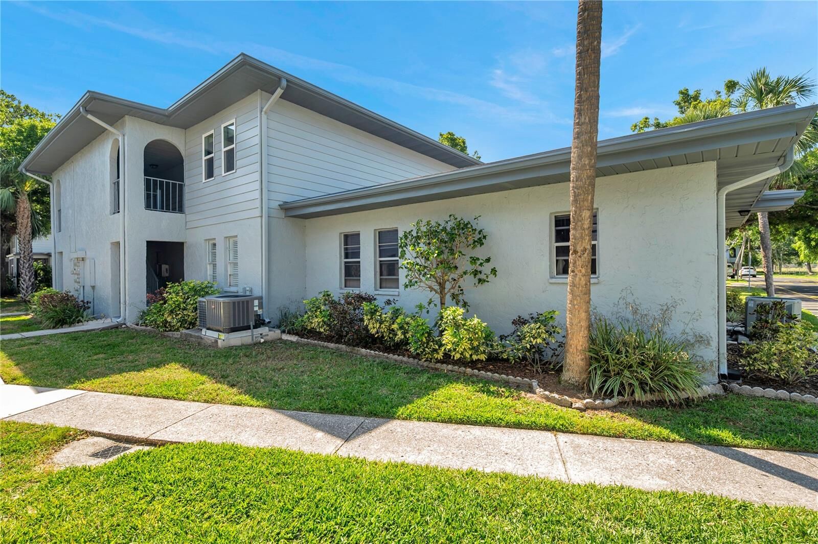 Property Photo: 10800 US Highway 19 N 128 FL 33782