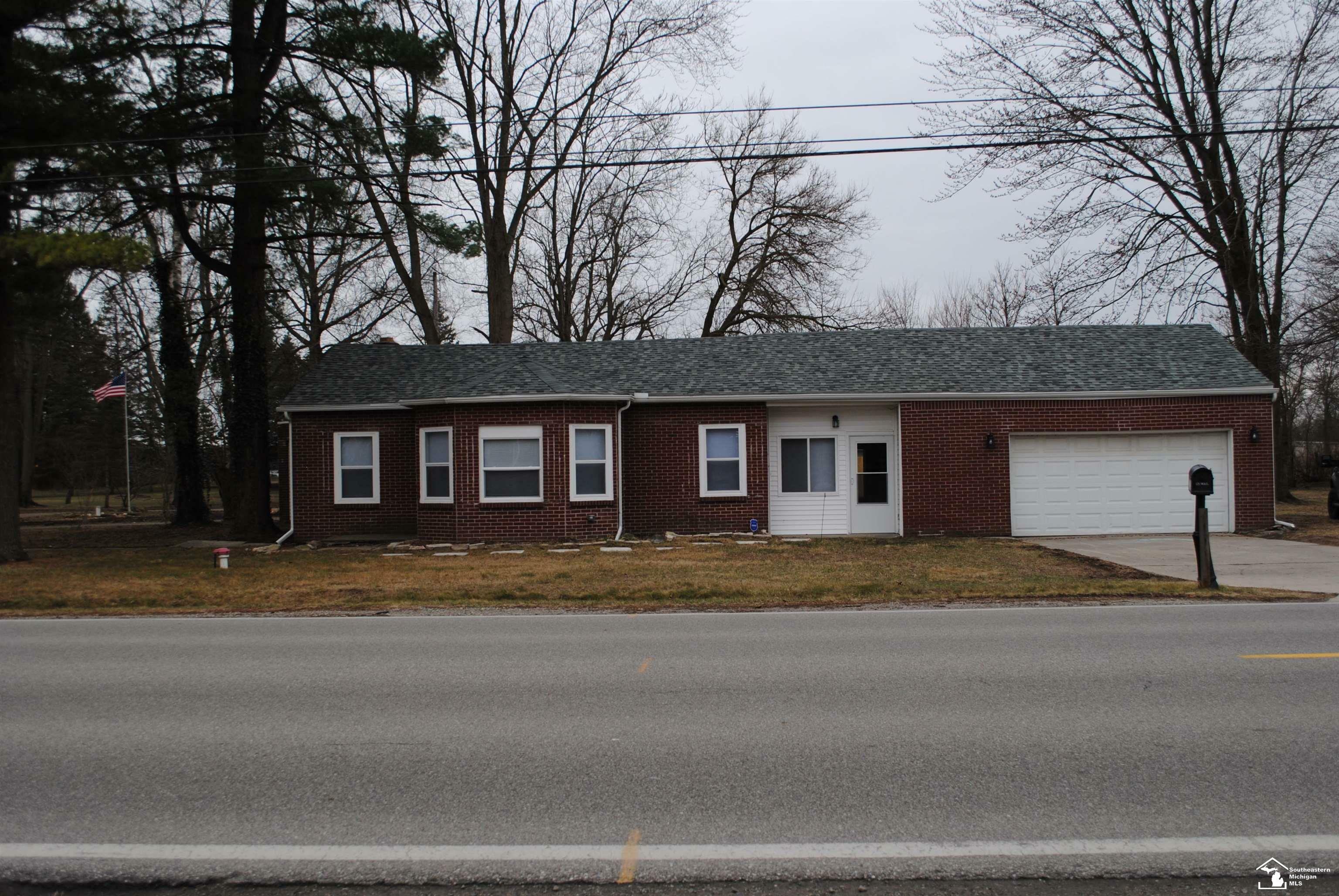 Property Photo: 6871 Whiteford Center Road MI 48144