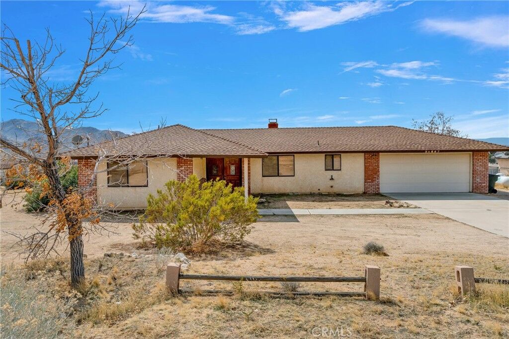 Property Photo: 24687 Shoshone Road CA 92307