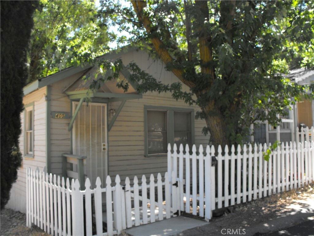 Property Photo:  411 Tetley Lane  CA 92325 