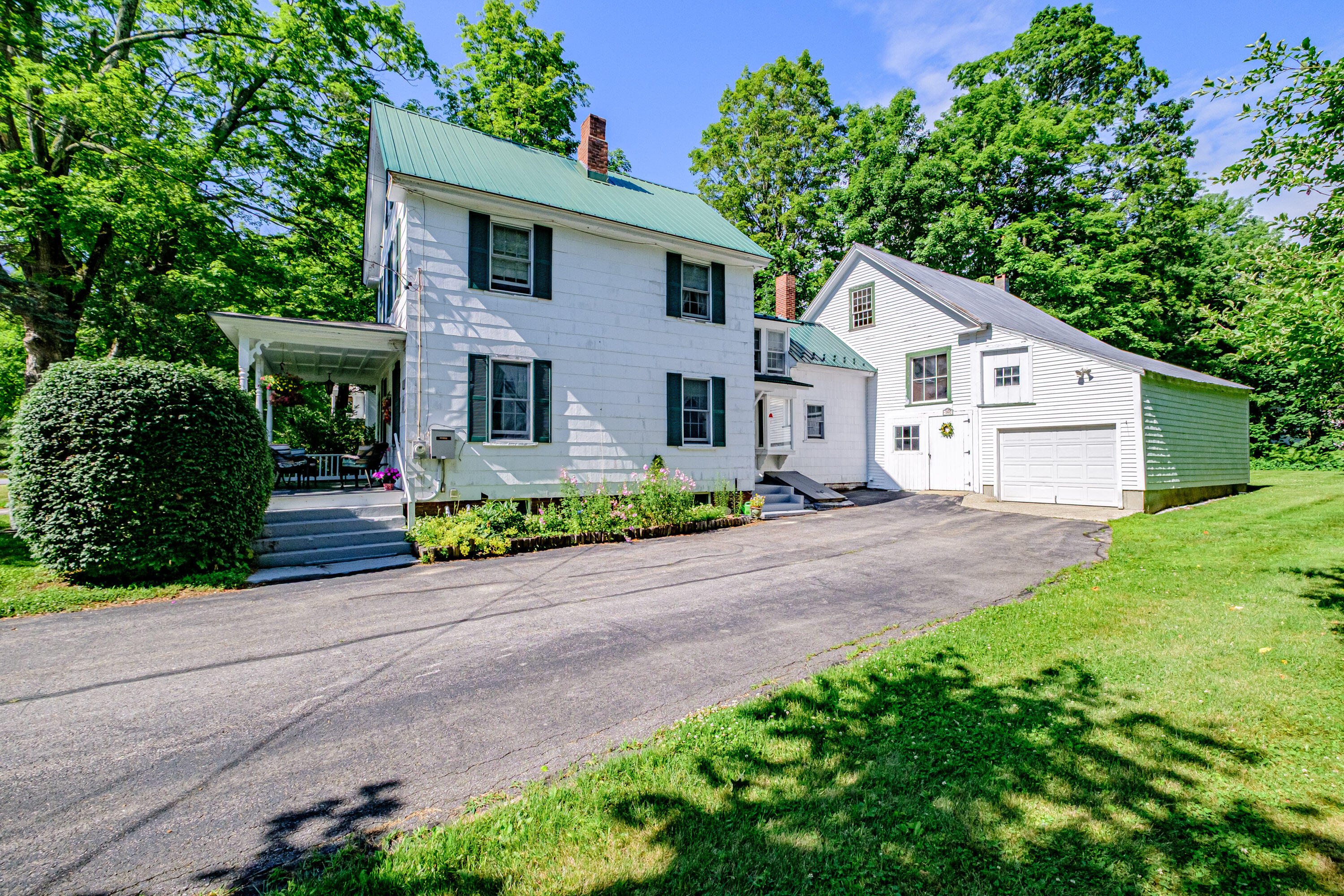 Property Photo: 509 Paris Hill Road ME 04281
