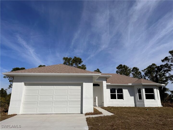 Property Photo: 109 Paxton Street FL 33974