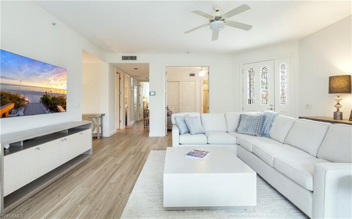 Property Photo:  233 Colonade Cir 2205  FL 34103 