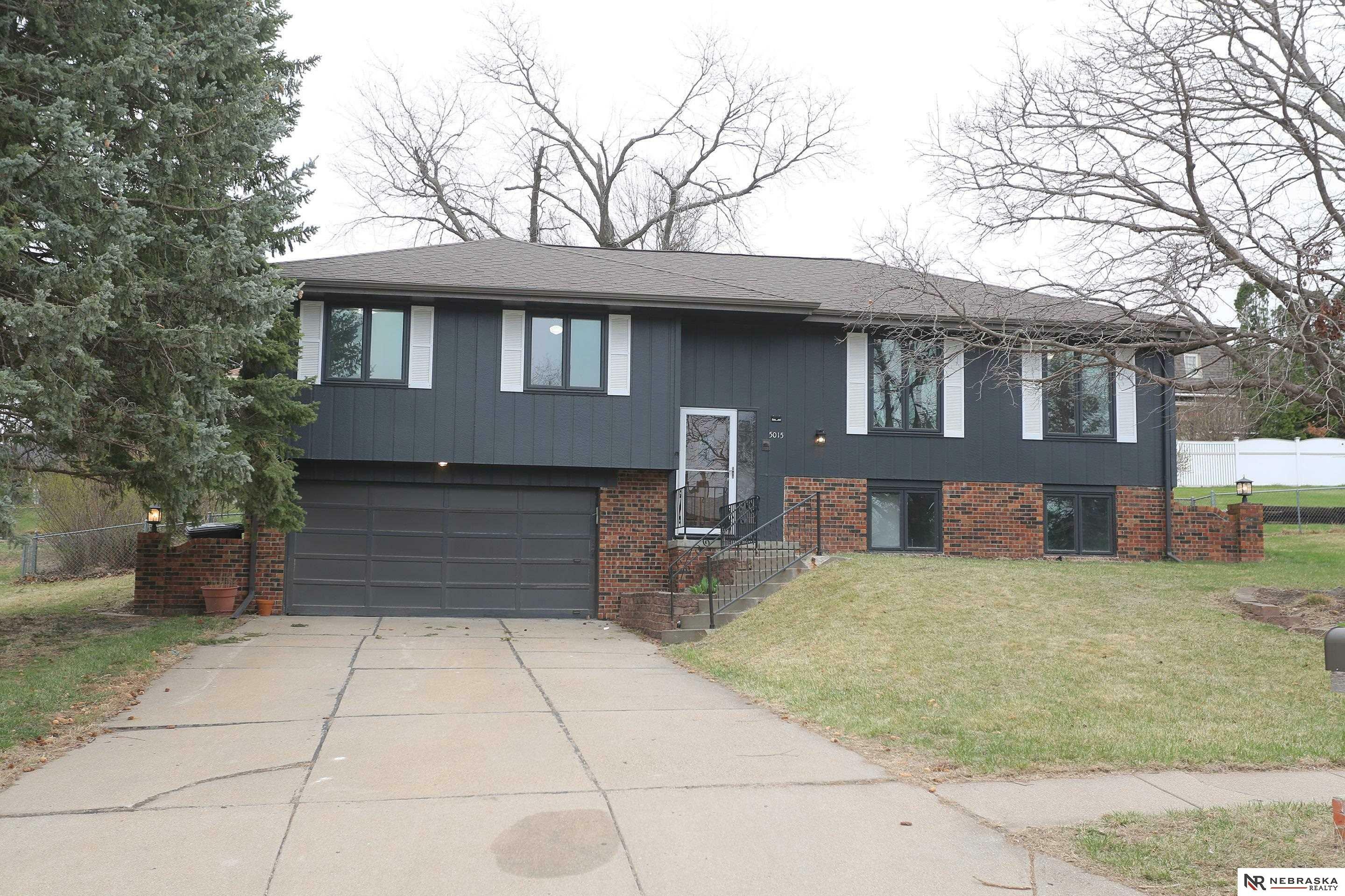 Property Photo:  5015 N 106th Street  NE 68134 