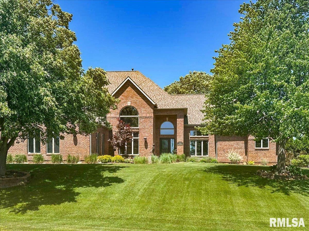 Property Photo: 2844 Saint Andrews Court IL 61738