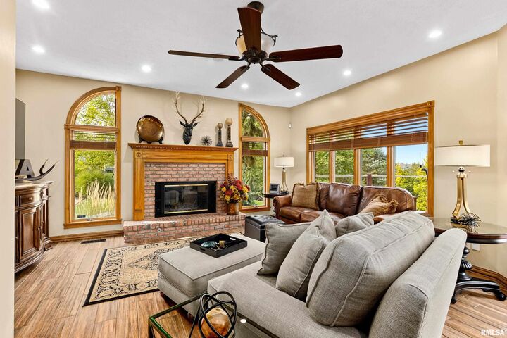 Property Photo:  2844 Saint Andrews Court  IL 61738 