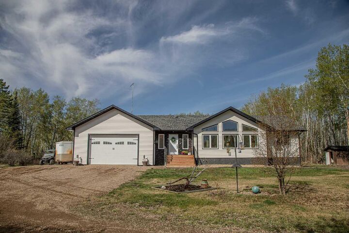 Property Photo: 19125 Township Road 1104 AB T0H 1Z0