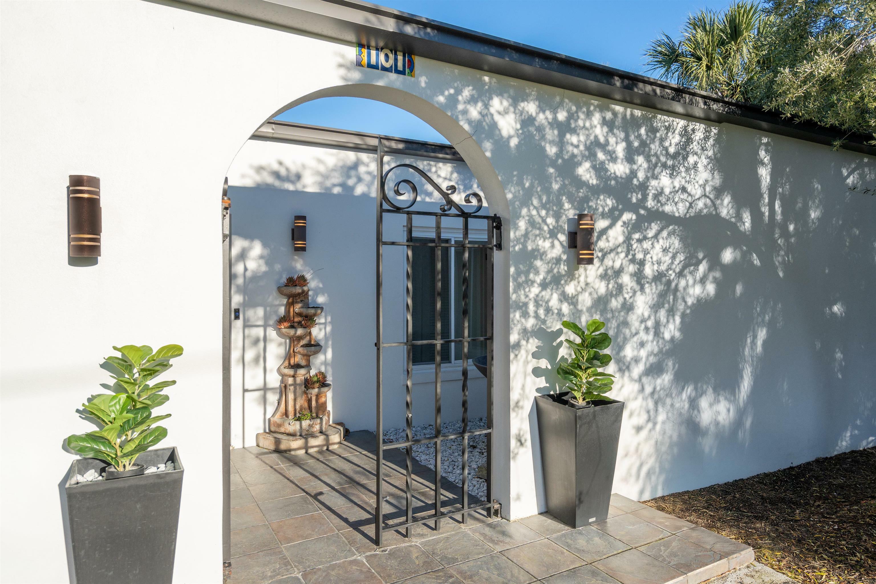 Property Photo: 101 Dolphin Dr FL 32080