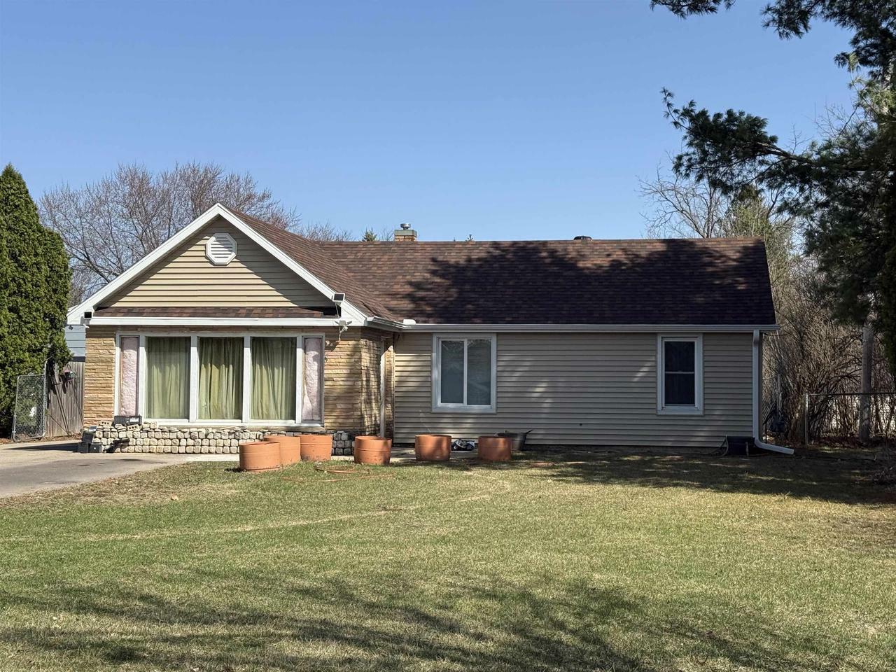1807 South River Road  Janesville WI 53546 photo