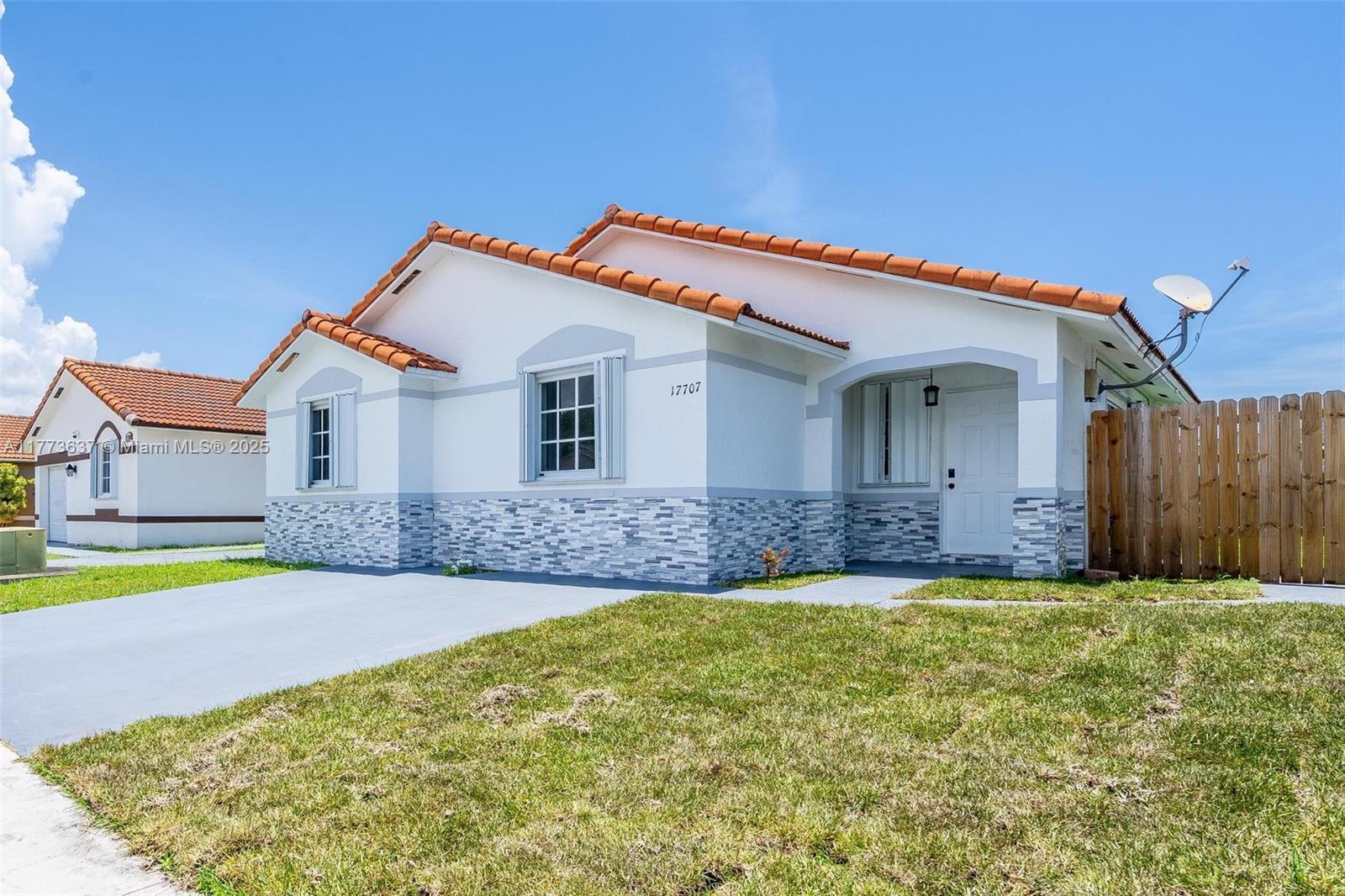 Property Photo: 17707 SW 144th Ave FL 33177