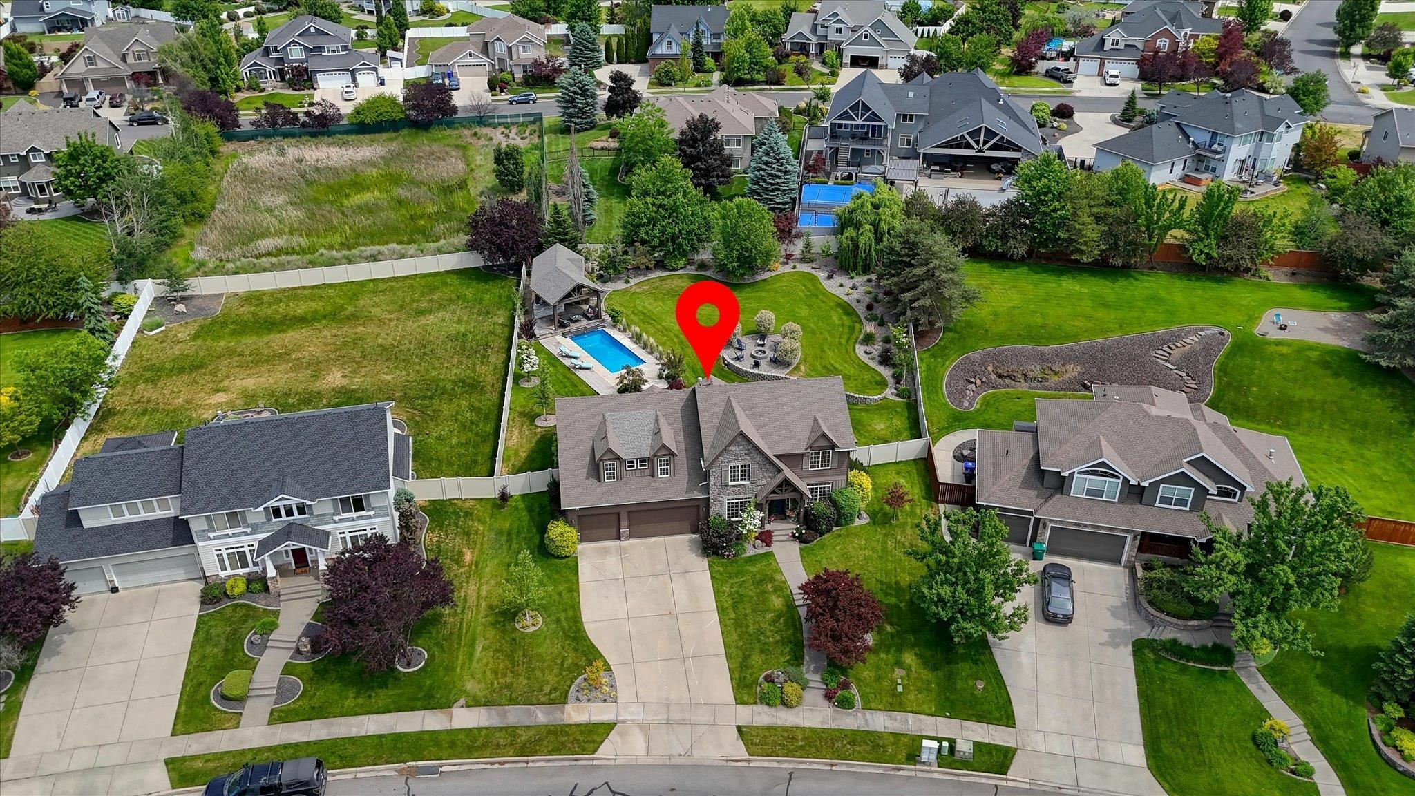 Property Photo: 2109 S Steen Rd WA 99037