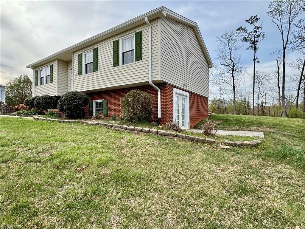 Property Photo:  147 Scarlet Lane  NC 27030 