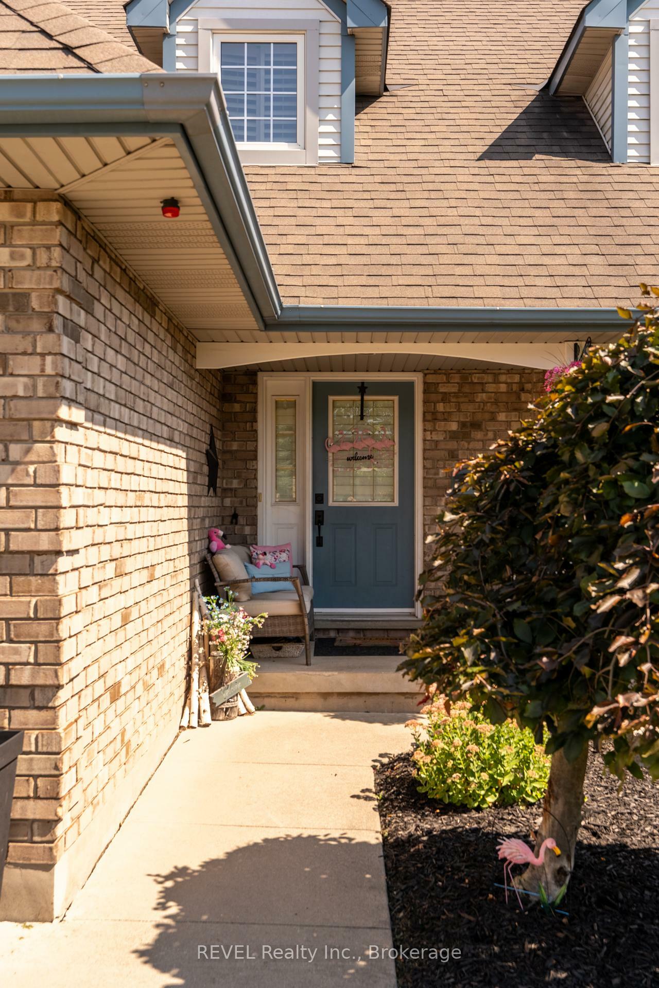 Property Photo: 8 Virginia Street ON L3C 7A5