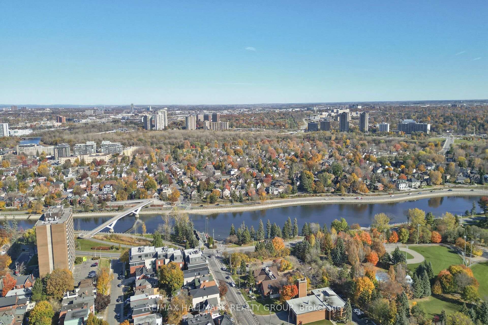 Photo de la propriété: 89 Fourth Avenue ON K1S 2L1
