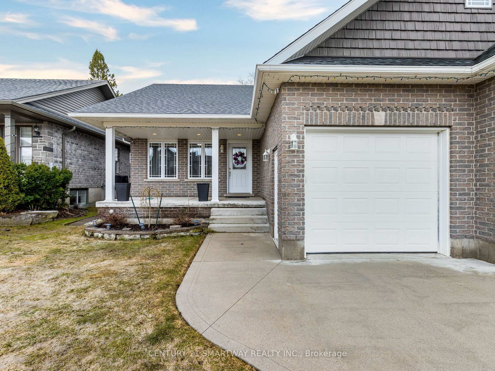 Property Photo: 109 Ruby'S Crescent ON N0G 2L2