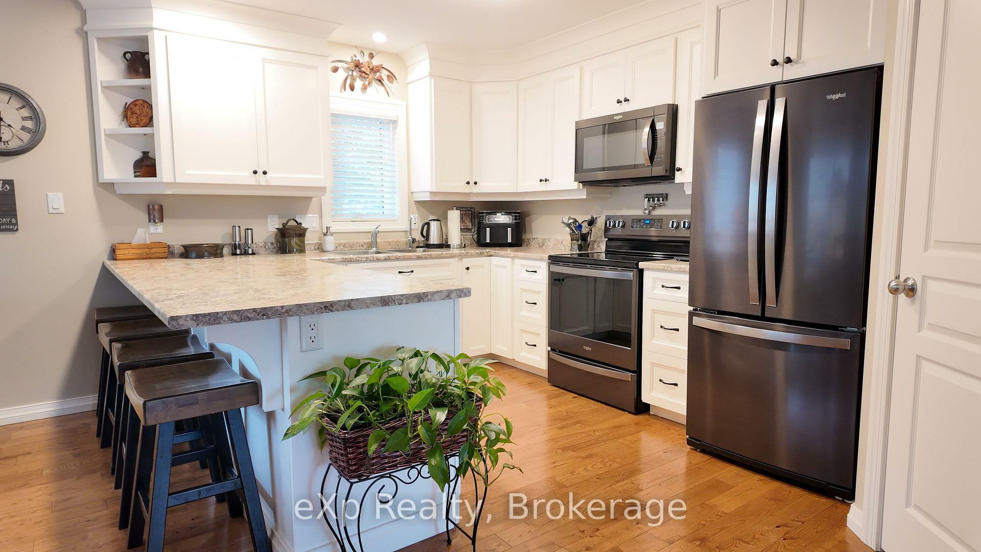 Property Photo: 188 12th Avenue ON N4N 1T8