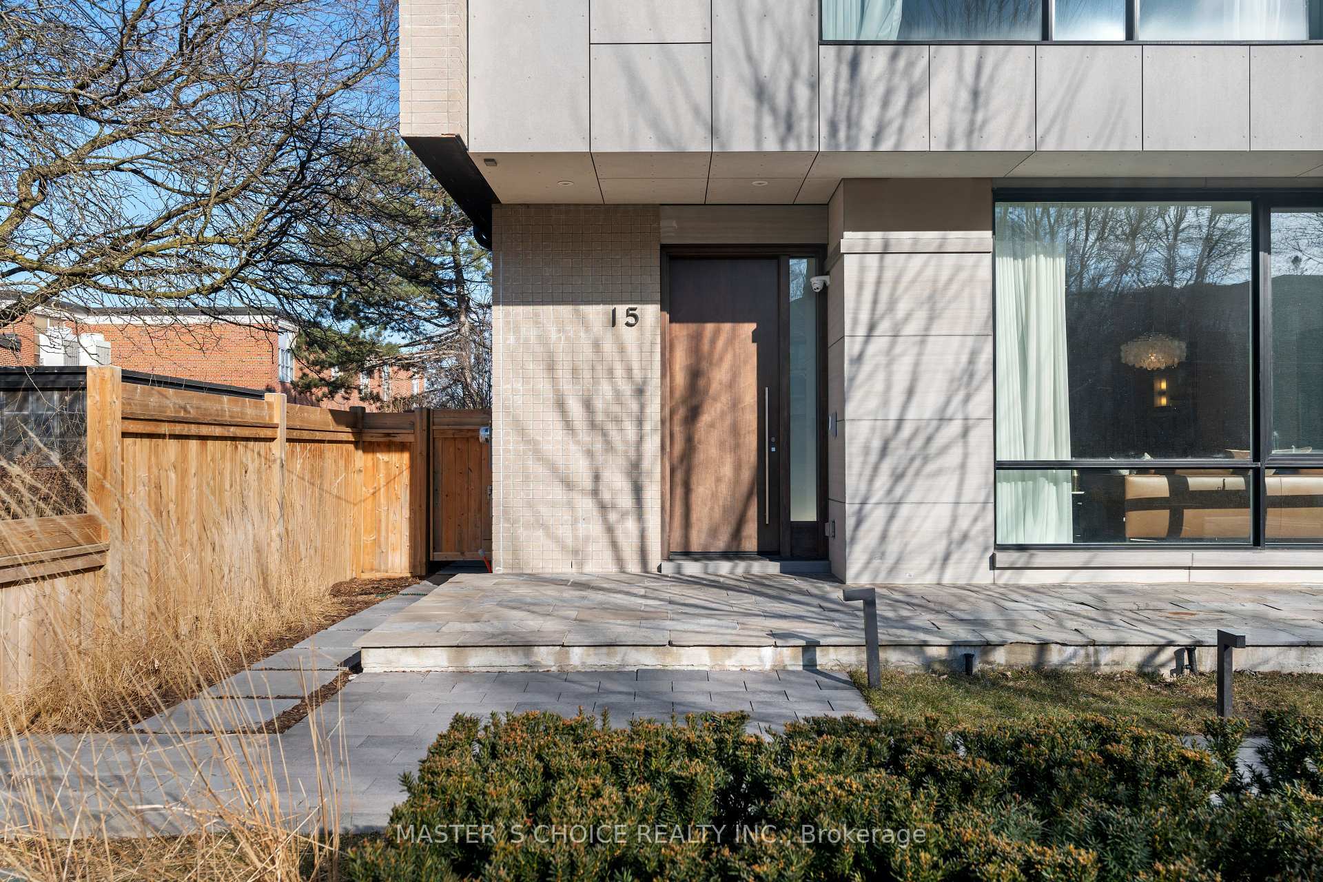 Property Photo: 15 Fairmeadow Avenue ON M2P 0A5