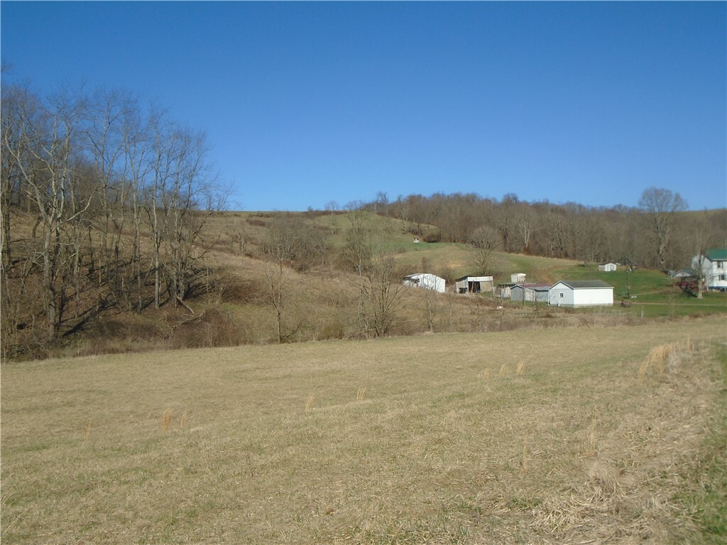 Property Photo: 329 Kovalcheck PA 15370