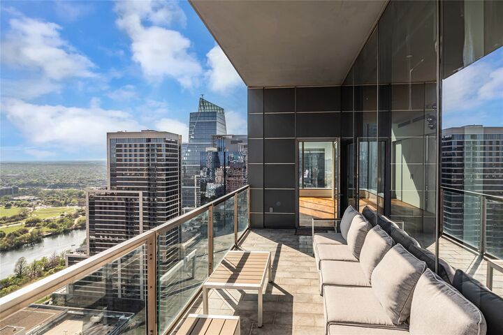 Property Photo:  210 Lavaca Street 2903  TX 78701 
