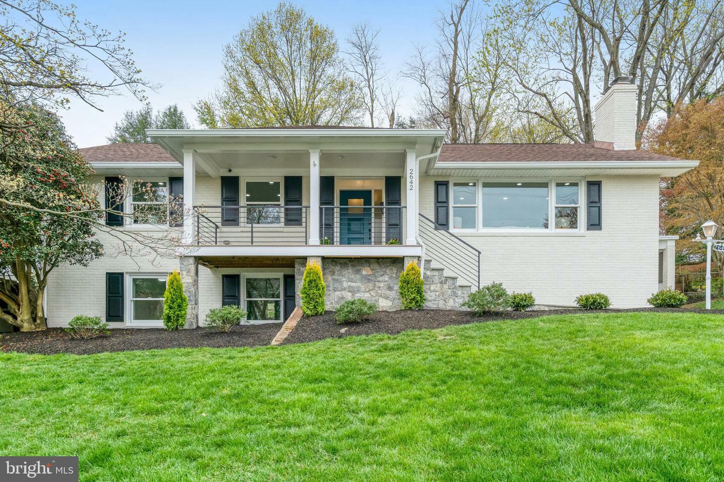Property Photo: 2642 Robert Walker Place VA 22207