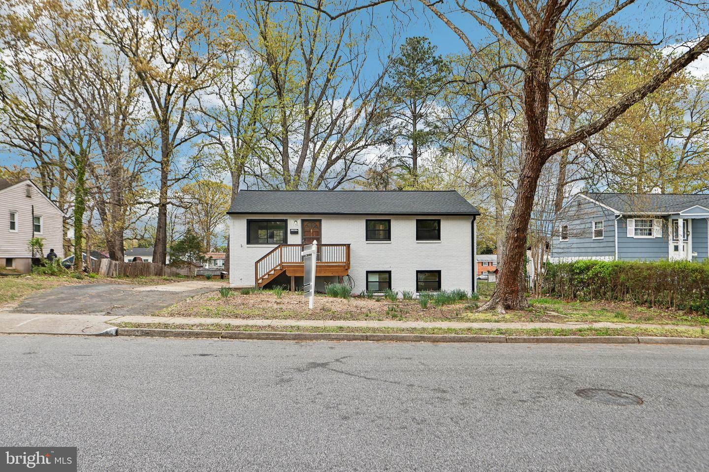 Property Photo: 1506 Maryland Avenue VA 22191