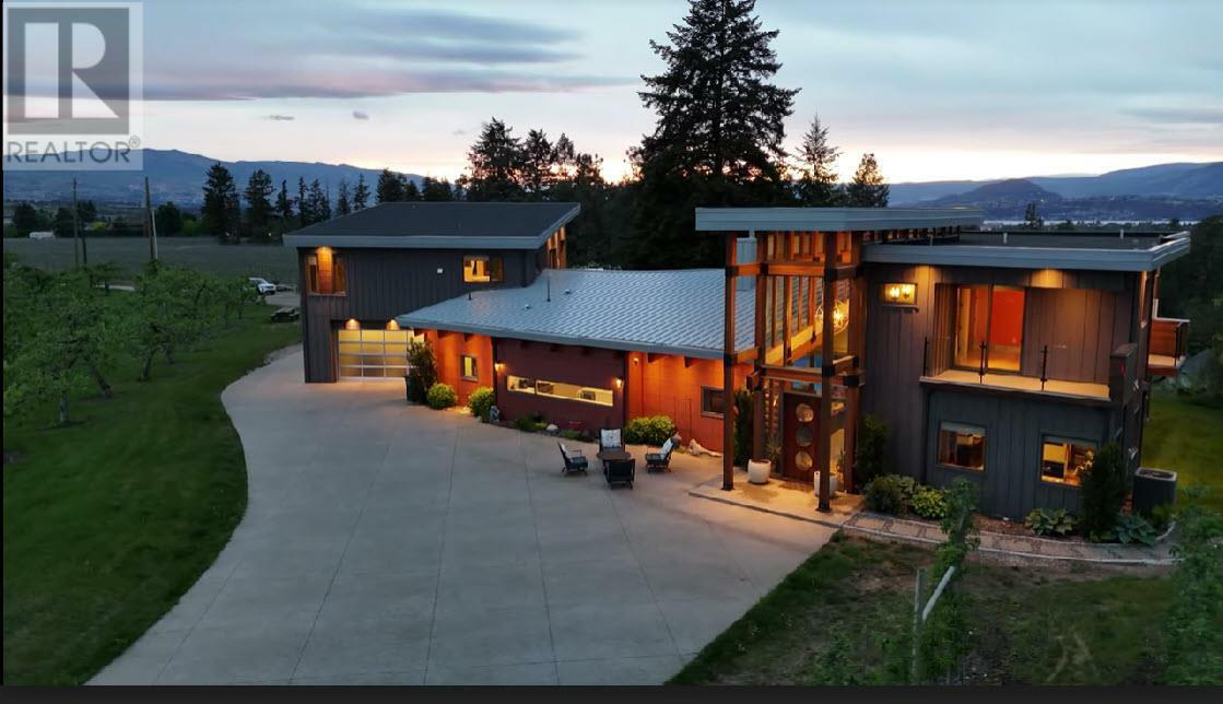 Property Photo: 3194 Dunster Road BC V1W 4H4
